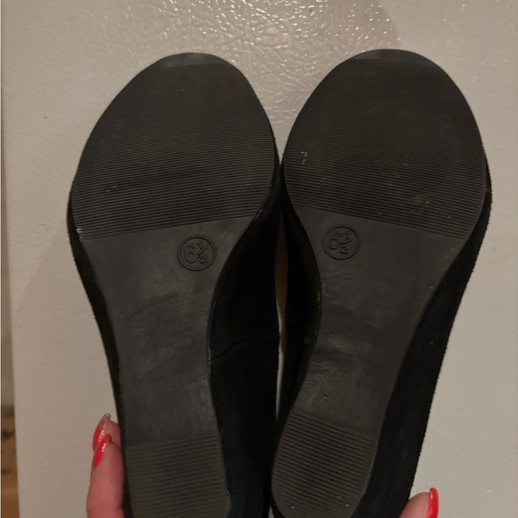 Merona Elegant Black Suede Heels - Picture 5 of 5